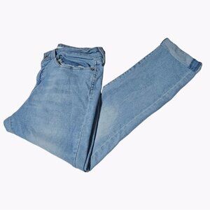 Levi Strauss Signature Boyfriend Jeans Womens Size 30 Mid Rise Light Wash Denim